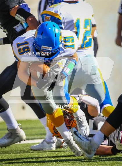 Thumbnail 1 in Bloomfield @ St. Pius X (NMAA 4A Semifinal) photogallery.