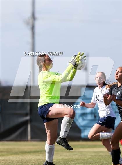 Thumbnail 3 in Clovis East @ Clovis North photogallery.