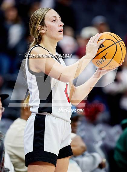 Thumbnail 2 in Woodland Christian vs Rosamond (CIF State D5 Final) photogallery.