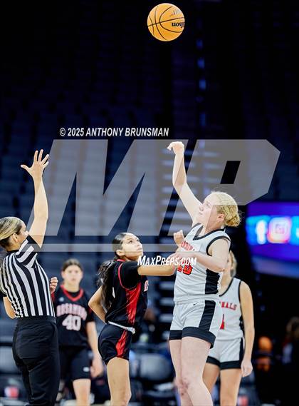 Thumbnail 3 in Woodland Christian vs Rosamond (CIF State D5 Final) photogallery.