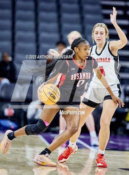 Thumbnail 2 in Woodland Christian vs Rosamond (CIF State D5 Final) photogallery.