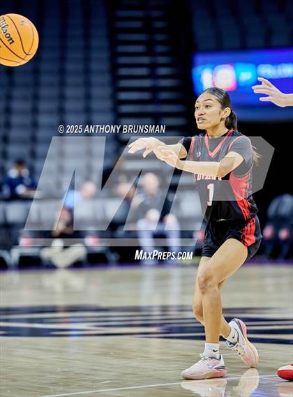Thumbnail 1 in Woodland Christian vs Rosamond (CIF State D5 Final) photogallery.
