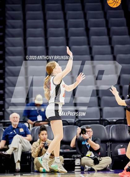 Thumbnail 2 in Woodland Christian vs Rosamond (CIF State D5 Final) photogallery.