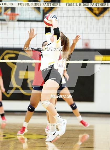 Thumbnail 3 in Ryan vs Fossil Ridge photogallery.