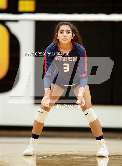 Thumbnail 1 in Ryan vs Fossil Ridge photogallery.