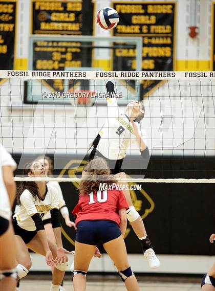 Thumbnail 1 in Ryan vs Fossil Ridge photogallery.