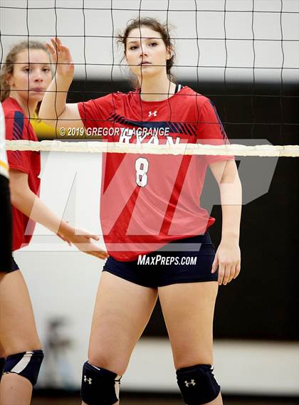 Thumbnail 2 in Ryan vs Fossil Ridge photogallery.