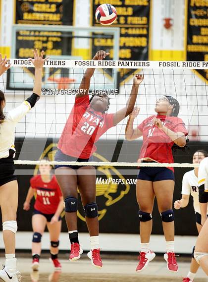 Thumbnail 1 in Ryan vs Fossil Ridge photogallery.