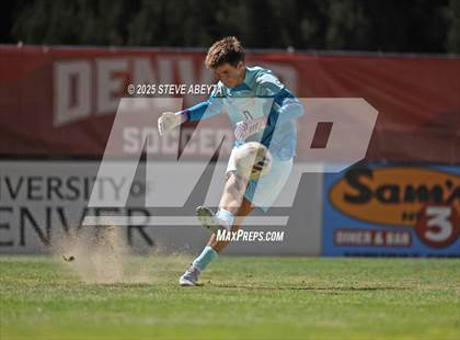 Thumbnail 3 in Regis Jesuit vs. Pine Creek (CHSAA 5A Semifinals) photogallery.