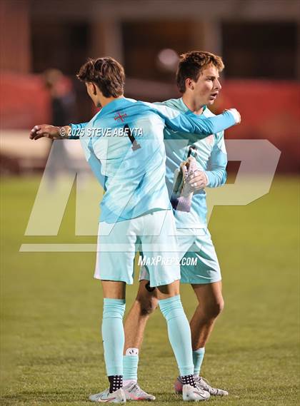 Thumbnail 1 in Regis Jesuit vs. Pine Creek (CHSAA 5A Semifinals) photogallery.