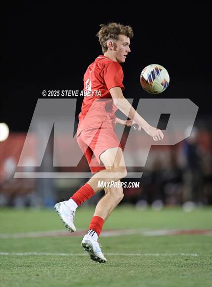 Thumbnail 3 in Regis Jesuit vs. Pine Creek (CHSAA 5A Semifinals) photogallery.