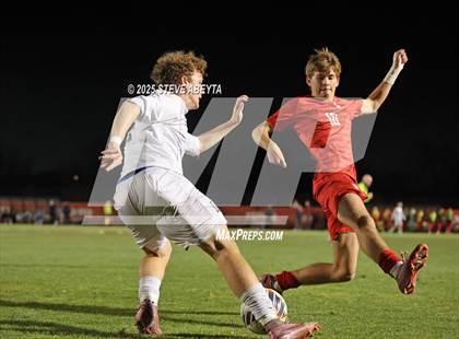 Thumbnail 2 in Regis Jesuit vs. Pine Creek (CHSAA 5A Semifinals) photogallery.