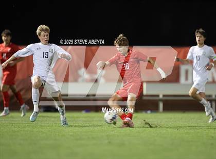 Thumbnail 2 in Regis Jesuit vs. Pine Creek (CHSAA 5A Semifinals) photogallery.