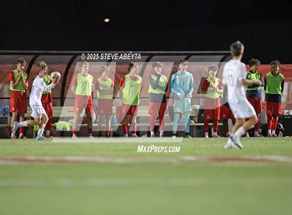 Thumbnail 1 in Regis Jesuit vs. Pine Creek (CHSAA 5A Semifinals) photogallery.