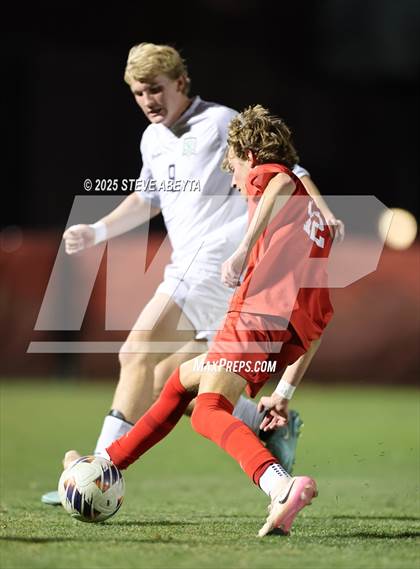 Thumbnail 3 in Regis Jesuit vs. Pine Creek (CHSAA 5A Semifinals) photogallery.