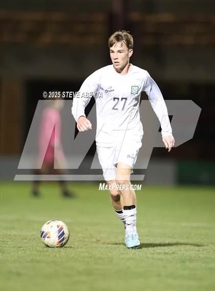 Thumbnail 3 in Regis Jesuit vs. Pine Creek (CHSAA 5A Semifinals) photogallery.