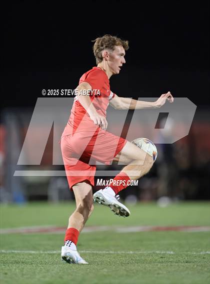 Thumbnail 1 in Regis Jesuit vs. Pine Creek (CHSAA 5A Semifinals) photogallery.