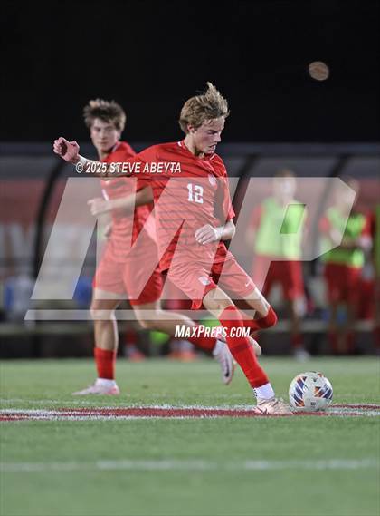 Thumbnail 3 in Regis Jesuit vs. Pine Creek (CHSAA 5A Semifinals) photogallery.