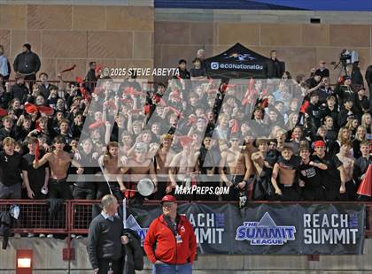 Thumbnail 2 in Regis Jesuit vs. Pine Creek (CHSAA 5A Semifinals) photogallery.