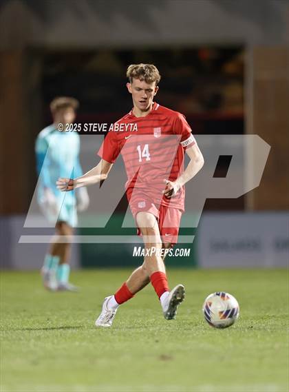 Thumbnail 1 in Regis Jesuit vs. Pine Creek (CHSAA 5A Semifinals) photogallery.
