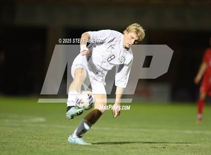 Thumbnail 2 in Regis Jesuit vs. Pine Creek (CHSAA 5A Semifinals) photogallery.
