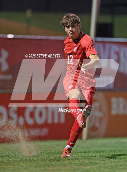 Thumbnail 1 in Regis Jesuit vs. Pine Creek (CHSAA 5A Semifinals) photogallery.