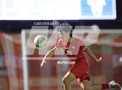 Thumbnail 1 in Regis Jesuit vs. Pine Creek (CHSAA 5A Semifinals) photogallery.