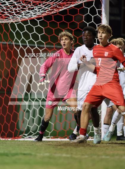 Thumbnail 2 in Regis Jesuit vs. Pine Creek (CHSAA 5A Semifinals) photogallery.
