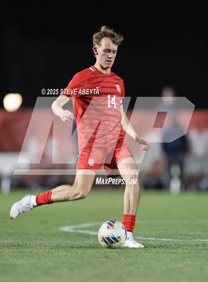 Thumbnail 3 in Regis Jesuit vs. Pine Creek (CHSAA 5A Semifinals) photogallery.
