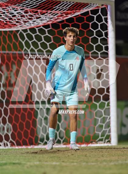 Thumbnail 2 in Regis Jesuit vs. Pine Creek (CHSAA 5A Semifinals) photogallery.