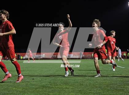 Thumbnail 1 in Regis Jesuit vs. Pine Creek (CHSAA 5A Semifinals) photogallery.