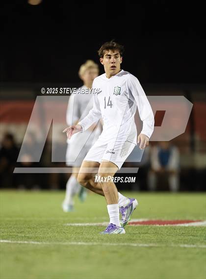 Thumbnail 2 in Regis Jesuit vs. Pine Creek (CHSAA 5A Semifinals) photogallery.