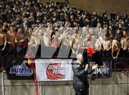 Thumbnail 3 in Regis Jesuit vs. Pine Creek (CHSAA 5A Semifinals) photogallery.
