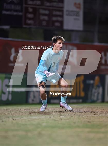 Thumbnail 1 in Regis Jesuit vs. Pine Creek (CHSAA 5A Semifinals) photogallery.