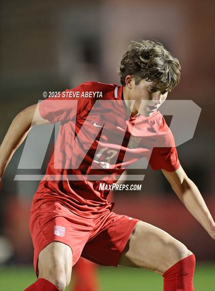 Thumbnail 1 in Regis Jesuit vs. Pine Creek (CHSAA 5A Semifinals) photogallery.
