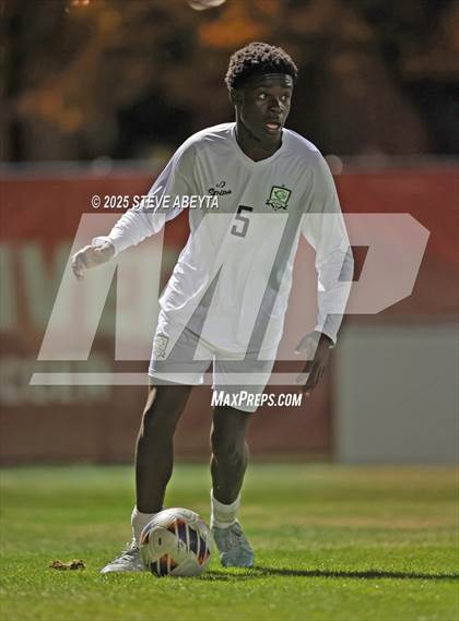 Thumbnail 2 in Regis Jesuit vs. Pine Creek (CHSAA 5A Semifinals) photogallery.