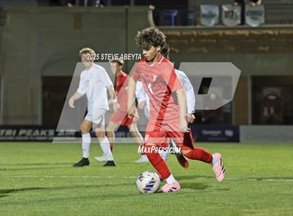 Thumbnail 1 in Regis Jesuit vs. Pine Creek (CHSAA 5A Semifinals) photogallery.