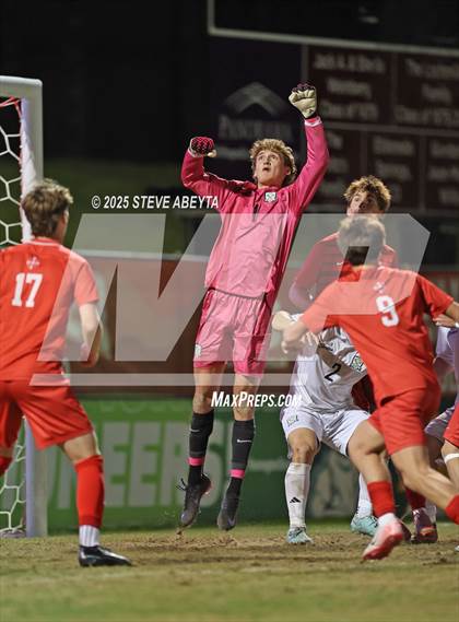 Thumbnail 1 in Regis Jesuit vs. Pine Creek (CHSAA 5A Semifinals) photogallery.