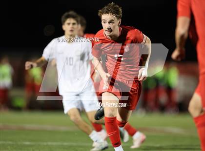 Thumbnail 1 in Regis Jesuit vs. Pine Creek (CHSAA 5A Semifinals) photogallery.