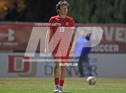 Thumbnail 1 in Regis Jesuit vs. Pine Creek (CHSAA 5A Semifinals) photogallery.