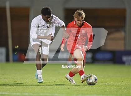 Thumbnail 1 in Regis Jesuit vs. Pine Creek (CHSAA 5A Semifinals) photogallery.