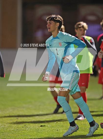 Thumbnail 1 in Regis Jesuit vs. Pine Creek (CHSAA 5A Semifinals) photogallery.
