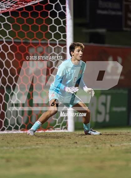 Thumbnail 2 in Regis Jesuit vs. Pine Creek (CHSAA 5A Semifinals) photogallery.