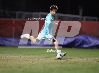 Thumbnail 1 in Regis Jesuit vs. Pine Creek (CHSAA 5A Semifinals) photogallery.