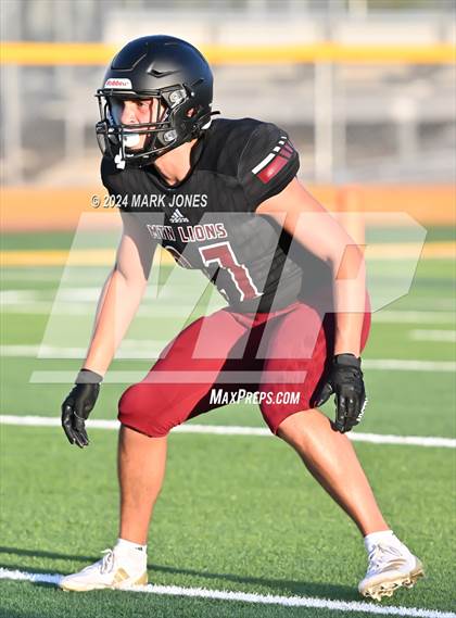 Thumbnail 3 in Red Mountain vs. Centennial (Scrimmage at Mountain Pointe) photogallery.