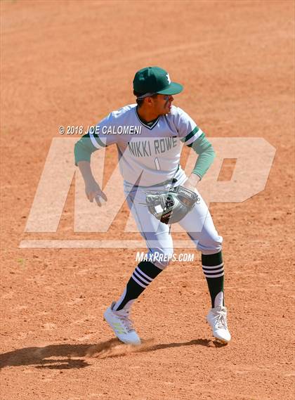 Thumbnail 3 in Lee [Robert E.] vs Rowe [Nikki] (South San Baseball Tournament) photogallery.