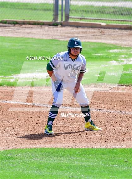 Thumbnail 2 in Lee [Robert E.] vs Rowe [Nikki] (South San Baseball Tournament) photogallery.