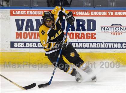 Thumbnail 2 in Hand vs Staples (Sound Tigers Harbor Yard Series) photogallery.