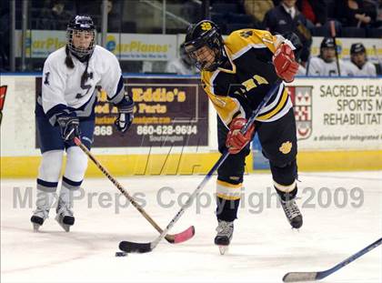Thumbnail 3 in Hand vs Staples (Sound Tigers Harbor Yard Series) photogallery.