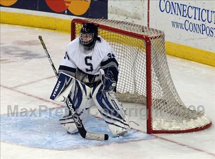 Thumbnail 2 in Hand vs Staples (Sound Tigers Harbor Yard Series) photogallery.